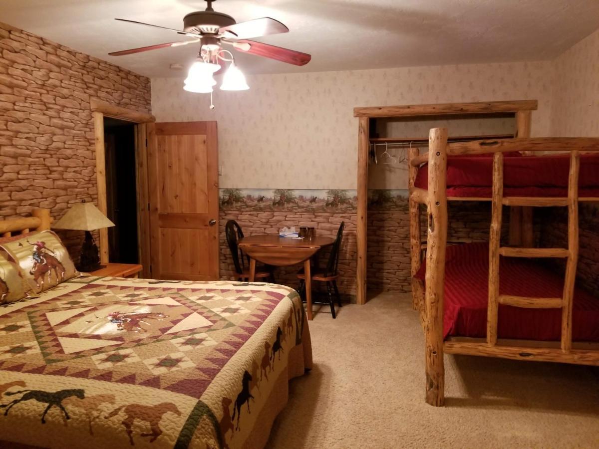 Sunlit Oasis Bed and Breakfast Notom Exterior foto